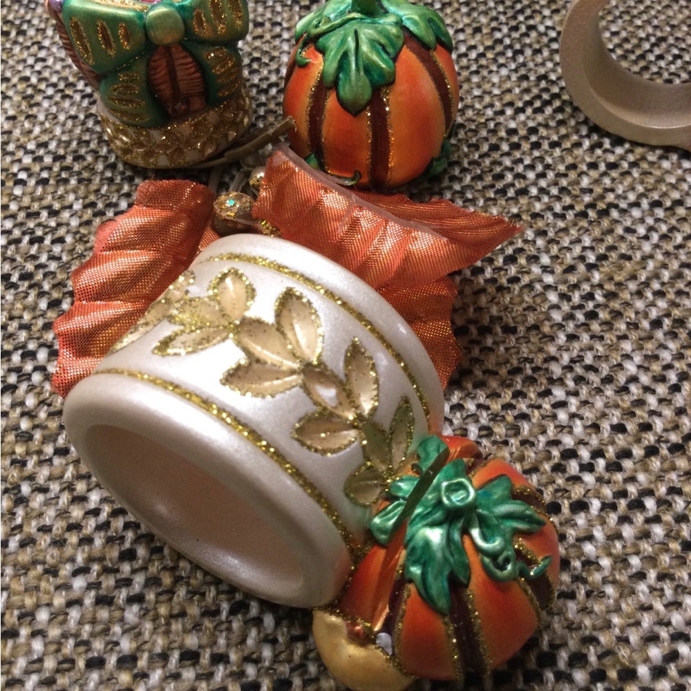 Festive Thanksgiving Napkin Rings Set - Picture 2 of 12